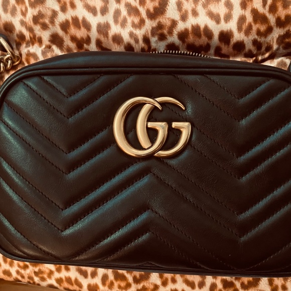 Gucci GG Marmont Small Matelasse Leather crossbody - Picture 5 of 9